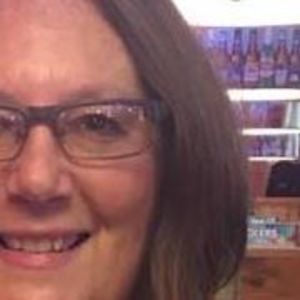 Meet your Posher, Dee